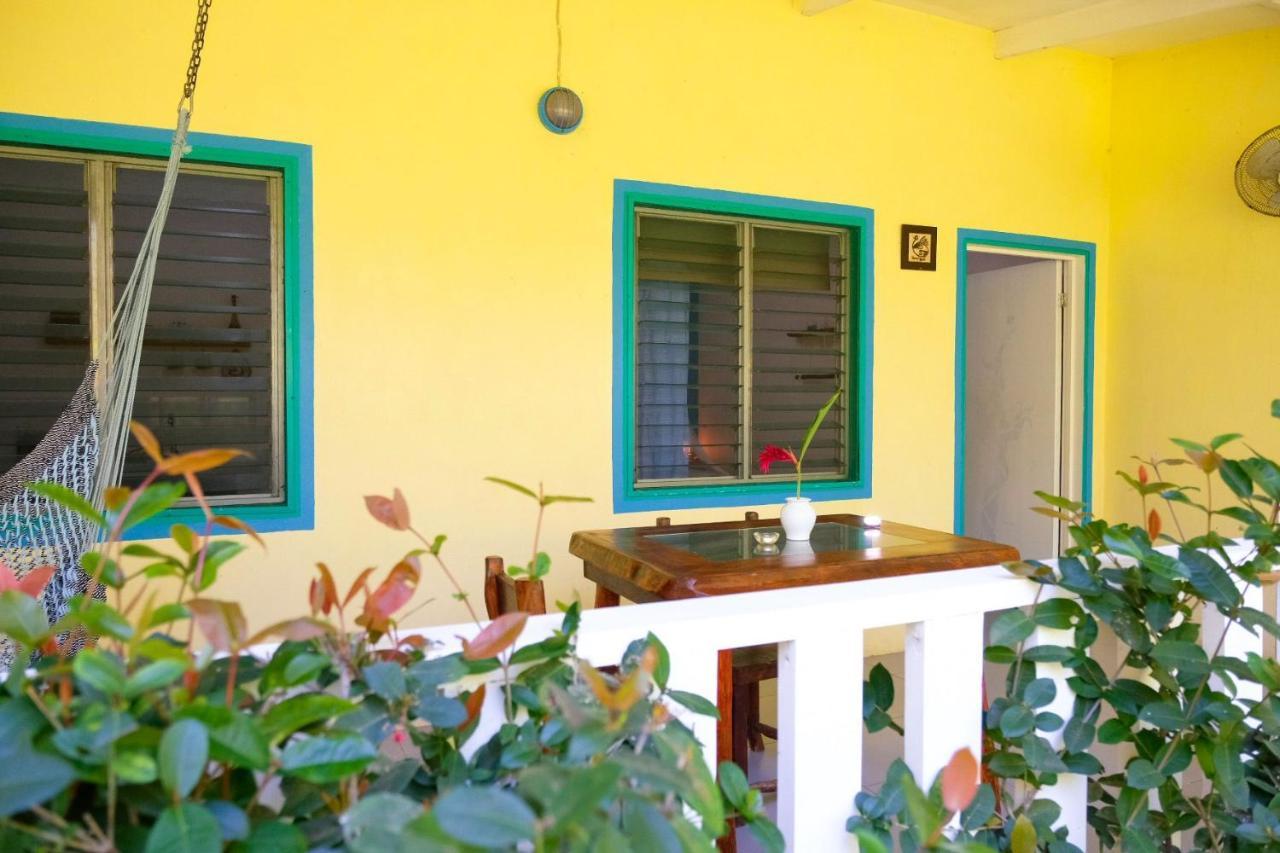 Playa Grande Lodge Cahuita Exterior photo