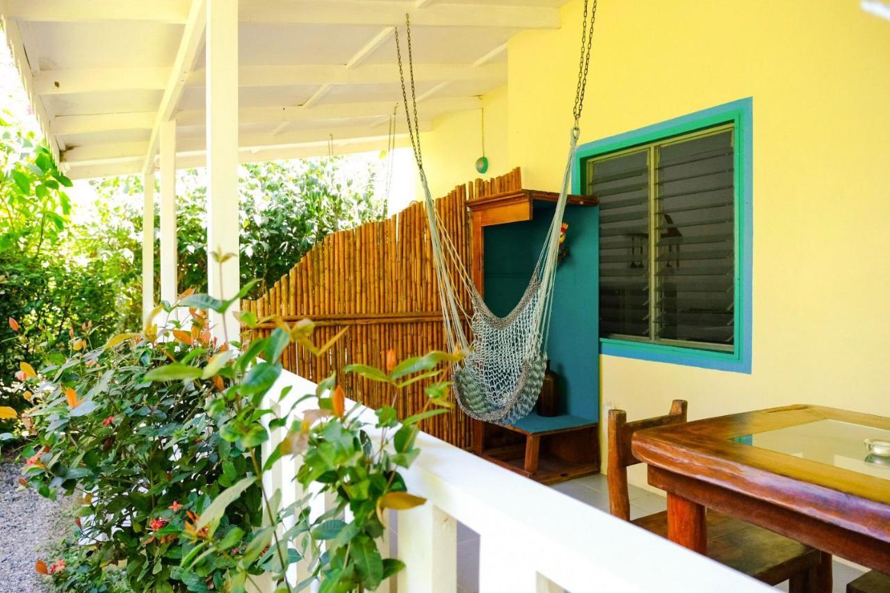 Playa Grande Lodge Cahuita Exterior photo